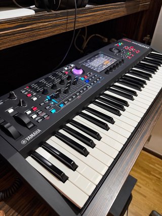 Sintetizador Yamaha MODX M 61