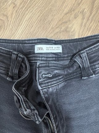 2 Pantalones Vaqueros Anchos ZARA
