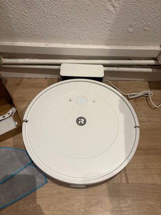 Robot Aspirador iRobot Rumba Essentials