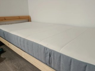Cama IKEA Neiden con Somier y Colchón VESTMARKA