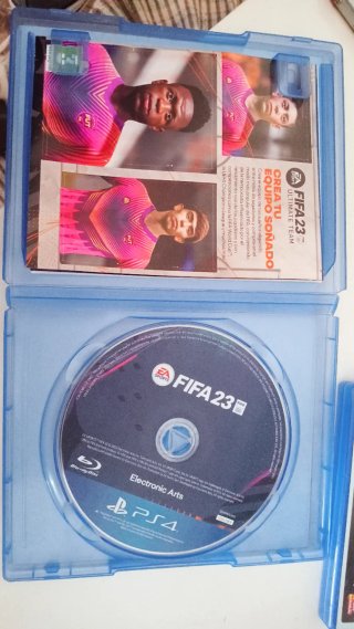 Juegos PS4: FIFA 23, FIFA 18, LEGO Jurassic World,