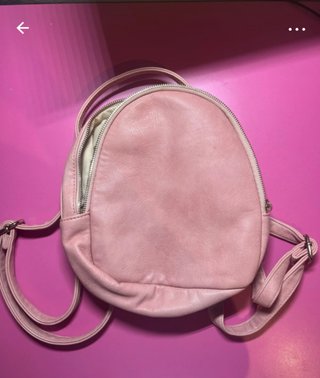 Mochila rosa pequeña