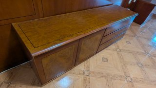 Mueble de pared de madera para salón