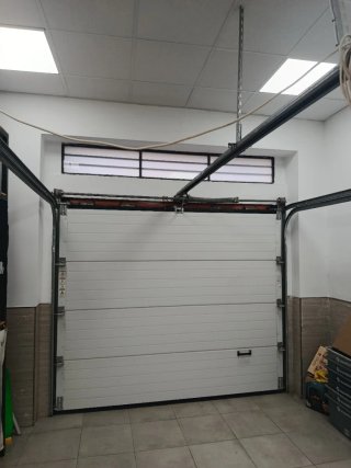 Puerta Automática de Garaje