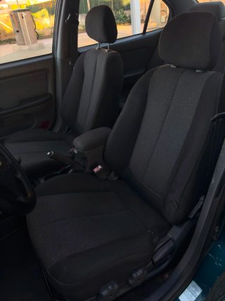 Hyundai Elantra 2001