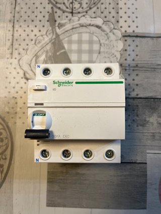 Schneider Electric IID Interruptor Diferencial