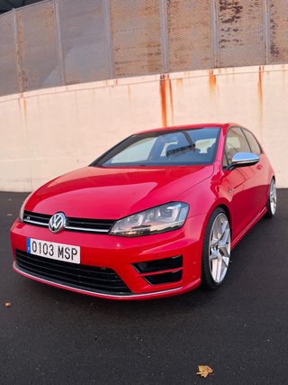 Volkswagen Golf R300
