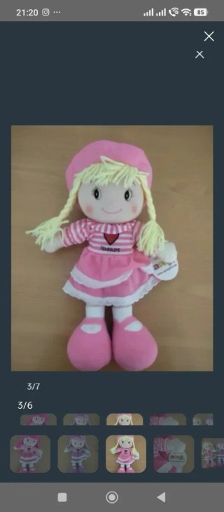 Muñeca de trapo rubia rosa