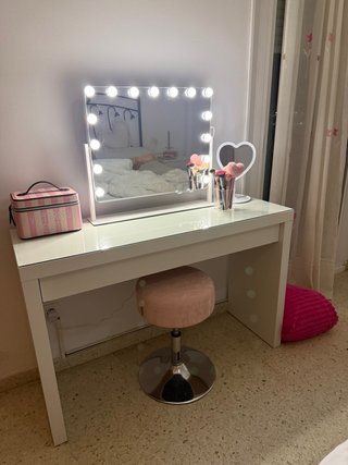 Tocador Ikea con Espejo Flamingueo