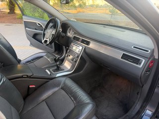 Volvo V70 2010