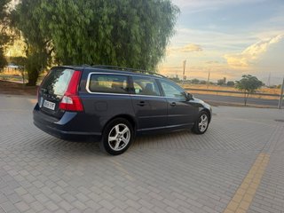 Volvo V70 2010