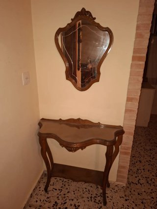 Recibidor y espejo de madera