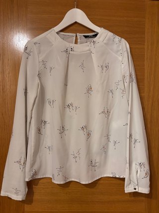 Blusa Blanca Estampada Bailarinas RTA Talla 42