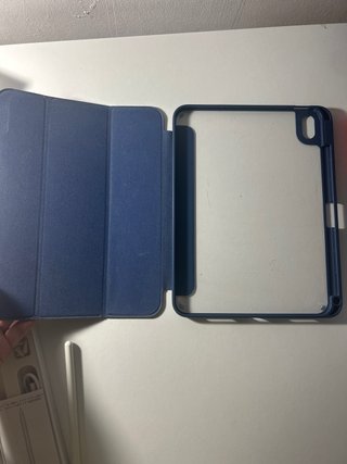 iPad 11a generación Azul con Funda y Lápiz