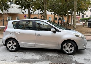 Renault Scenic 2011