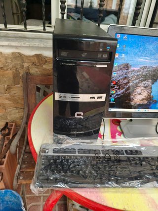 HP Compaq i5 + Monitor HP 20 + SSD