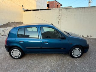 Renault Clio 2000