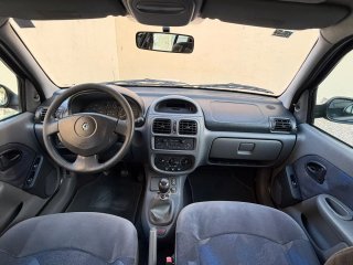 Renault Clio 2000