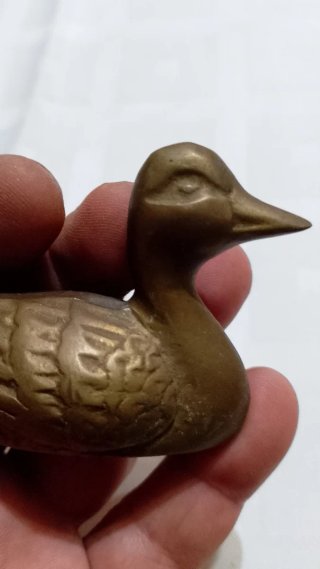 Figura de Pato en Bronce