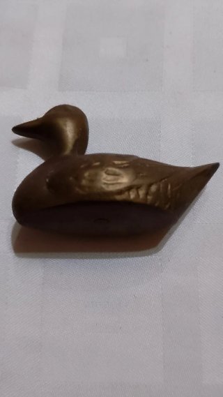 Figura de Pato en Bronce