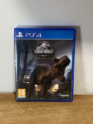 Jurassic World Evolution (PS4)