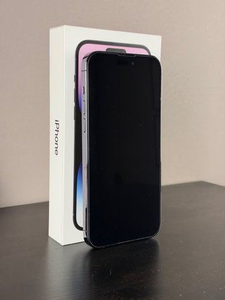 iPhone 14 Pro Max 256GB Morado · 98% - Impoluto