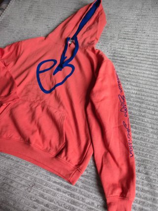 Sudadera con Capucha Roja y Azul