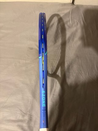Raqueta Yonex Ezone 100 300g