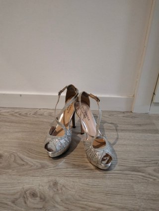 Sandalias de fiesta Menbur plateadas