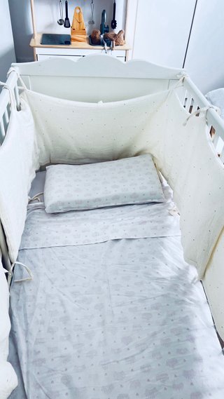 Cuna Ikea Hensvik (colchon y chichonera aparte)