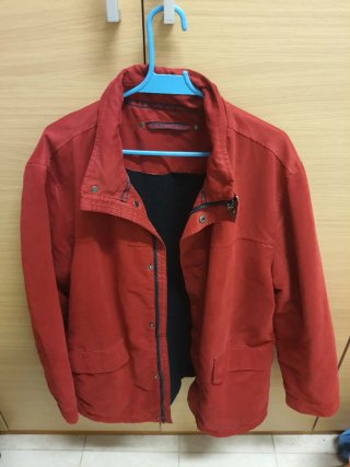 Cazadora Cortefiel Roja