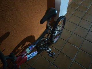 Bicicleta Montaña Roja y Negra