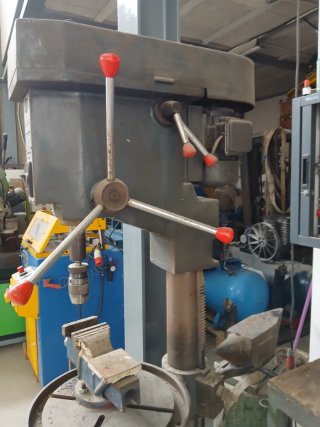 Taladro de columna ZUDAM TZ 22