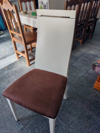 Juego de 4 sillas de comedor blancas