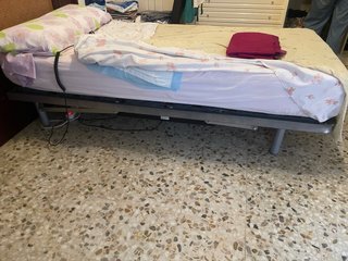 Cama articulada elevable eléctrica