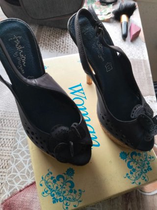Zapatos de tacón Mary Paz talla 38