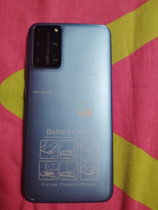 Teléfono móvil nuevo a estrenar