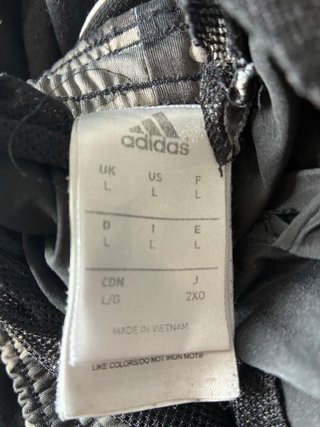 Pantalón chándal Adidas negro y gris