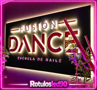 Rótulos luminosos, neón led y carteles letreros