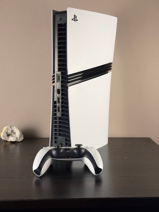 Sony PS5 Pro 2TB · Solo 1 Mes de Uso + Garantía