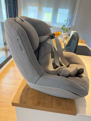 Silla coche Maxi-Cosi con base Isofix