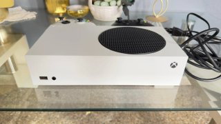 Xbox Series S + 2 mandos y cables