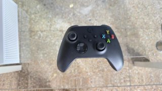 Xbox Series S + 2 mandos y cables