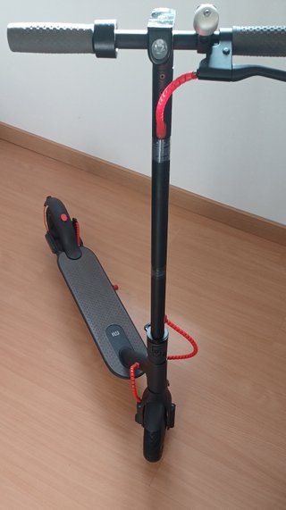 Patinetes Eléctricos Aprilia y Xiaomi