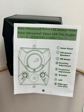 Repelente Solar de Pragas com Luzes LED