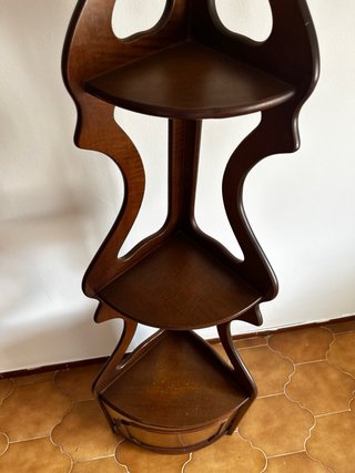 Mueble Esquinero de Madera