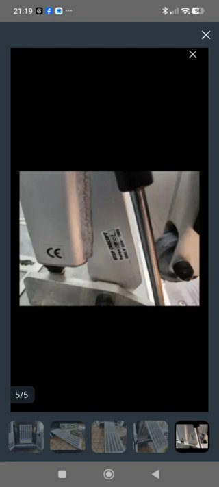Rampa pieghevole per sedie a rotelle