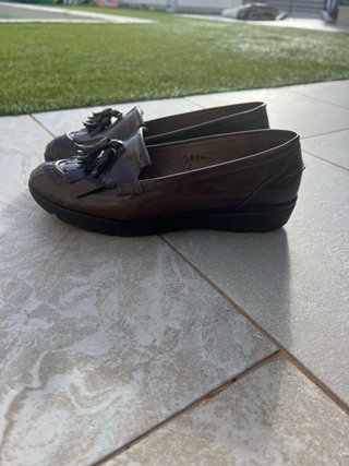 Mocasines Wonders Marrones con Borlas
