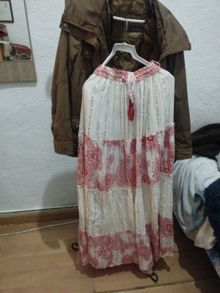 Conjunto Falda Larga y Chaqueta Marrón