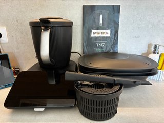 Thermomix TM7 como nueva, 5 meses + factura